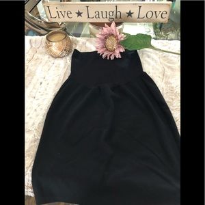 A glow maternity black skirt small